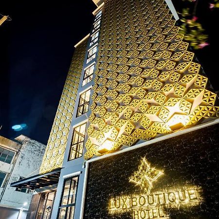 Lux Boutique Hotel Нонтхабурі Екстер'єр фото