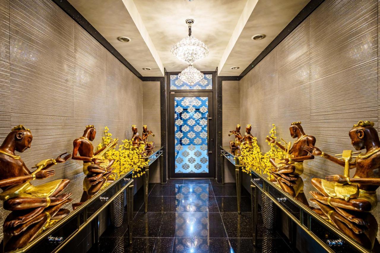 Lux Boutique Hotel Нонтхабурі Екстер'єр фото